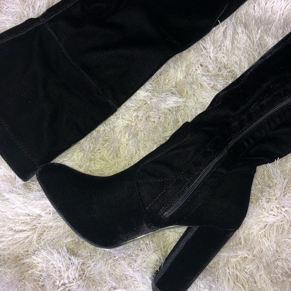 ‼️PRICE IS FIRM‼️black over the knee boots - Picture 3 of 7